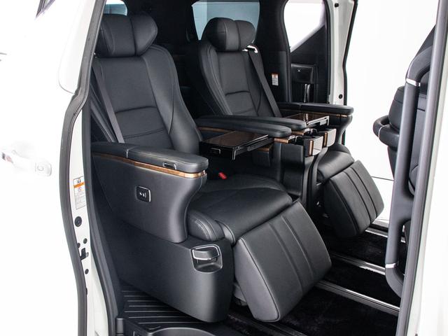 3.5エグゼクティブラウンジ (整備記録簿有)(禁煙車)(黒本革エグゼクティブシート)((サンルーフ)(JBLサウンドシステム)(後席モニター)(360°パノラミックビューモニター)全車追従レーダークルーズ/プリクラッシュ(28枚目)