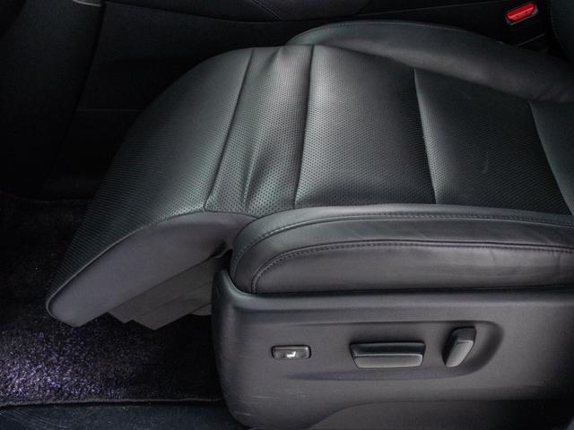 3.5エグゼクティブラウンジ (整備記録簿有)(禁煙車)(黒本革エグゼクティブシート)((サンルーフ)(JBLサウンドシステム)(後席モニター)(360°パノラミックビューモニター)全車追従レーダークルーズ/プリクラッシュ(30枚目)