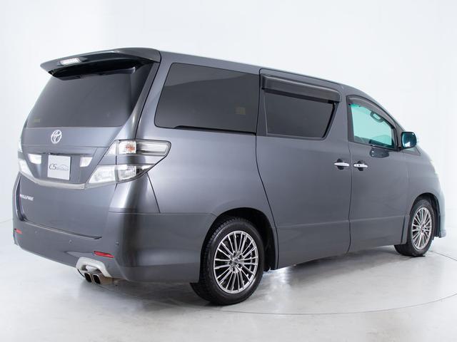 ヴェルファイア ２．４Ｚ　プラチナセレクションＩＩ　（禁煙車）（点検記録簿８枚）（特別仕様車）（黒革調シートカバー）後席モニター／両側電動スライドドア／パワーバックドア／クルーズコントロール／社外１７インチホイール／クリアランスソナー／バックカメラ（16枚目）