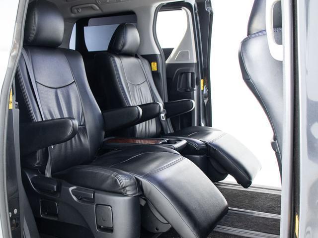 ヴェルファイア ２．４Ｚ　プラチナセレクションＩＩ　（禁煙車）（点検記録簿８枚）（特別仕様車）（黒革調シートカバー）後席モニター／両側電動スライドドア／パワーバックドア／クルーズコントロール／社外１７インチホイール／クリアランスソナー／バックカメラ（24枚目）