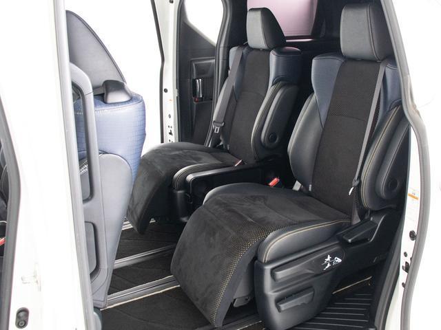 ヴェルファイア ２．５Ｚ　Ａエディション　ゴールデンアイズ　（禁煙車）（点検記録簿７枚）（サンルーフ）（アルパインＢＩＧ－Ｘ１１型ナビ）後席モニター／専用黒ハーフレザーシート／両側自動ドア／パワーバックドア／前車追従レーダークルーズ／衝突被害軽減ブレーキ／（32枚目）