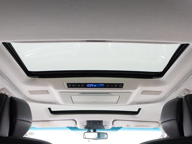アルファード ２．５Ｓ　Ｃパッケージ　（禁煙車）（サンルーフ）（黒本革）（ＪＢＬサウンド）全方位カメラ／後席モニター／前車追従レーダークルーズ／衝突被害軽減ブレーキ／踏み間違え防止装置／エグゼクティブシート／シートヒーター／シートメモリー（7枚目）