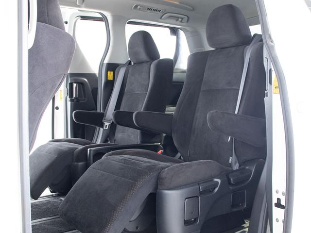 ヴェルファイア ２．４ＺプラチナセレクションＩＩタイプゴルドＩＩ　（禁煙車）（点検記録簿有り）（後席モニター）（両側自動ドア）パワーバックドア／専用アルカンターラシート／純正ＨＤＤナビ／バックカメラ／クルーズコントロール／クリアランスソナー／ビルトインＥＴＣ／（24枚目）