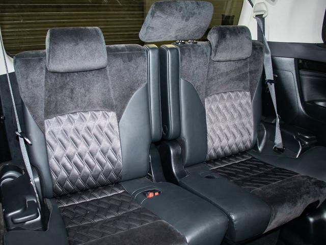 アルファード ２．５Ｓ　Ｃパッケージ　（ワンオーナー車）（サンルーフ）（アルパインＢＩＧ－Ｘ１０型ナビ）（後席モニター）黒ハーフレザーシート／両側自動ドア／パワーバックドア／バックカメラ／クルーズコントロール／クリアランスソナー／（28枚目）