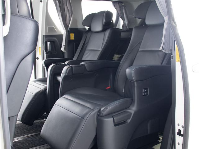 ヴェルファイア ２．４Ｚ　Ｇエディション　（禁煙車）（黒本革）（プレミアムサウンド）（全方位カメラ）後席モニター／エグゼクティブシート／両側自動ドア／パワーバックドア／クルーズコントロール／クリアランスソナー／ＡＣ１００Ｖ電源（23枚目）