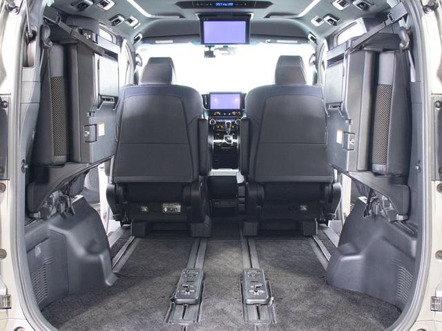ヴェルファイア ２．５Ｚ　Ａエディション　ゴールデンアイズ　（禁煙車）（レクサス限定カラー）（点検記録簿５枚）（純正１０型ナビ）後席モニター／両側自動ドア／パワーバックドア／専用黒ハーフレザーシート／ＡＣ１００Ｖ電源／クルーズコントロール／クリアランスソナー／（29枚目）
