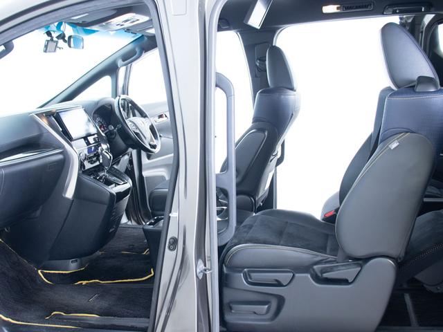ヴェルファイア ２．５Ｚ　Ａエディション　ゴールデンアイズ　（禁煙車）（レクサス限定カラー）（点検記録簿５枚）（純正１０型ナビ）後席モニター／両側自動ドア／パワーバックドア／専用黒ハーフレザーシート／ＡＣ１００Ｖ電源／クルーズコントロール／クリアランスソナー／（34枚目）