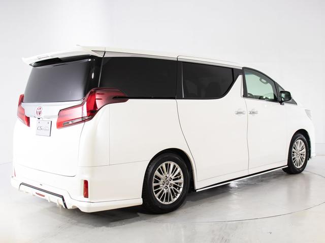 アルファード ２．５Ｓ　Ｃパッケージ　（禁煙車）（シルクブレイズエアロ）（サンルーフ）（アルパインＢＩＧ－Ｘ１１型ナビ）冷暖房黒革／トヨタセーフティセンス／踏み間違い防止装置／デジタルインナーミラー／ＢＳＭ／ＲＣＴＡ／ＴＥＩＮ車高調／（18枚目）