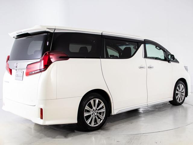 アルファード ２．５Ｓ　タイプゴールド　（禁煙・ワンオーナー車）（後席モニター）（両側自動ドア）（パワーバックドア）ディスプレイオーディオ／トヨタセーフティセンス／踏み間違い防止装置／３眼ＬＥＤヘッドライト／ＡＣ１００Ｖ電源／（17枚目）