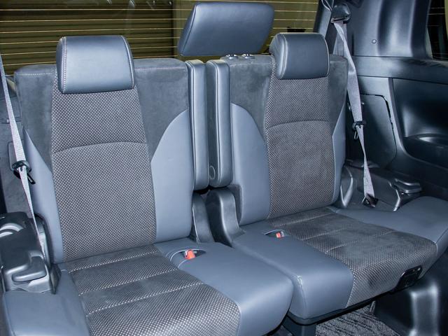 アルファード ２．５Ｓ　タイプゴールド　（禁煙・ワンオーナー車）（後席モニター）（両側自動ドア）（パワーバックドア）ディスプレイオーディオ／トヨタセーフティセンス／踏み間違い防止装置／３眼ＬＥＤヘッドライト／ＡＣ１００Ｖ電源／（27枚目）