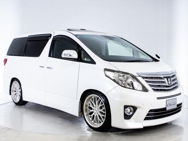 アルファード ２４０Ｓ　（禁煙車）（サンルーフ）（社外２０インチアルミ＆ダウンサス）（両側自動ドア）純正ＨＤＤナビ／後席モニター／バックカメラ／クリアランスソナー／ビルトインＥＴＣ／Ｂｌｕｅｔｏｏｔｈ接続／フルセグＴＶ／（16枚目）