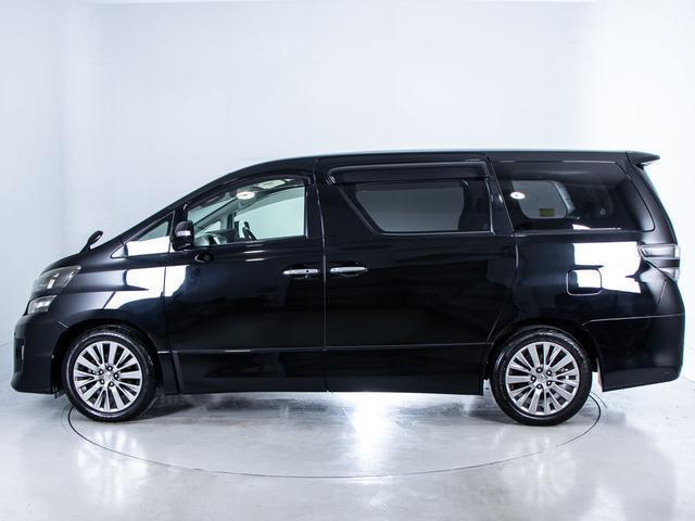 ヴェルファイア ２．４Ｚ　ゴールデンアイズ　（禁煙・ワンオーナー車）（後席モニター）（両側自動ドア）（パワーバックドア）純正ＨＤＤナビ／バックカメラ／クルーズコントロール／クリアランスソナー／専用黒ハーフレザーシート／コンビハンドル／（18枚目）