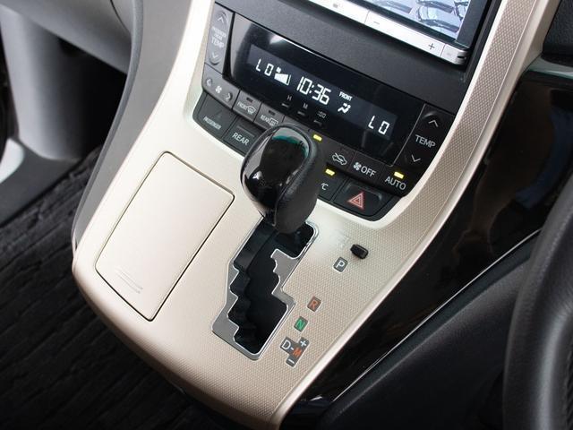 ヴェルファイア ２．４Ｚ　ゴールデンアイズ　（禁煙・ワンオーナー車）（後席モニター）（両側自動ドア）（パワーバックドア）純正ＨＤＤナビ／バックカメラ／クルーズコントロール／クリアランスソナー／専用黒ハーフレザーシート／コンビハンドル／（34枚目）