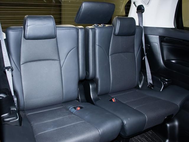 ヴェルファイア ２．５Ｚ　Ｇエディション　（禁煙車）（冷暖房黒革）（エグゼクティブシート）（純正９型ナビ）後席モニター／トヨタセーフティセンス／踏み間違い防止装置／両側自動ドア／パワーバックドア／ビルトインＥＴＣ／シートメモリー／（28枚目）