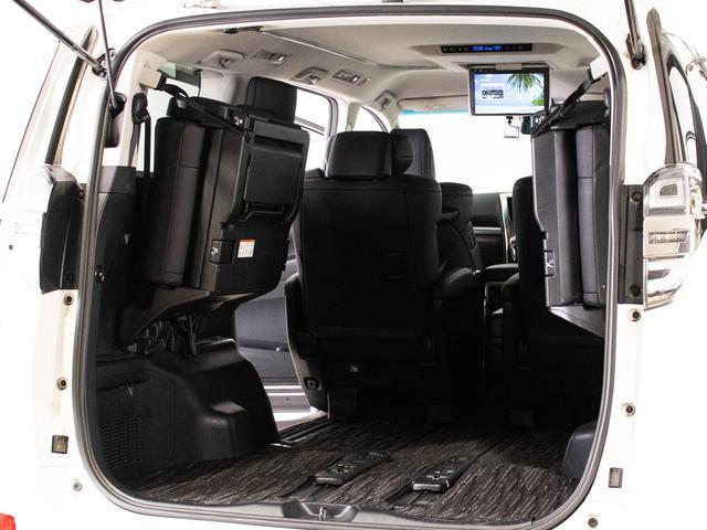 ヴェルファイア ２．５Ｚ　Ｇエディション　（禁煙車）（冷暖房黒革）（エグゼクティブシート）（純正９型ナビ）後席モニター／トヨタセーフティセンス／踏み間違い防止装置／両側自動ドア／パワーバックドア／ビルトインＥＴＣ／シートメモリー／（29枚目）
