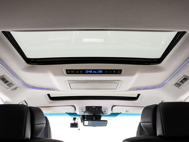 アルファード ２．５Ｓ　Ｃパッケージ　（禁煙車）（ツインサンルーフ）（モデリスタエアロ）（デジタルインナーミラー）黒合皮エグゼクティブシート／トヨタセーフティセンス／ＢＳＭ／３眼ＬＥＤヘッドライト／後席モニター／ＡＣ１００Ｖ電源／ＢＳＭ（7枚目）