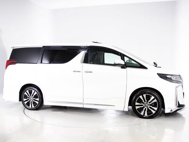 アルファード ２．５Ｓ　Ｃパッケージ　（禁煙車）（ツインサンルーフ）（モデリスタエアロ）（デジタルインナーミラー）黒合皮エグゼクティブシート／トヨタセーフティセンス／ＢＳＭ／３眼ＬＥＤヘッドライト／後席モニター／ＡＣ１００Ｖ電源／ＢＳＭ（21枚目）