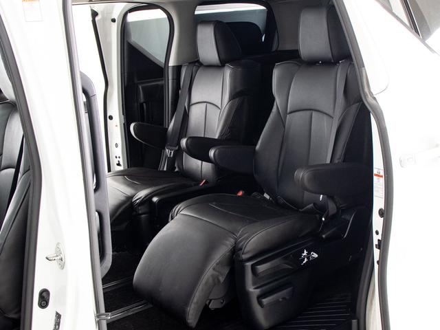 ヴェルファイア ２．５Ｚ　Ａエディション　（禁煙車）（サンルーフ）（純正１０型ナビ）（後席モニター）前車追従レーダークルーズ／衝突被害軽減ブレーキ／踏み間違い防止装置／両側自動ドア／バックカメラ／ＡＣ１００Ｖ電源／黒革調シートカバー／（25枚目）
