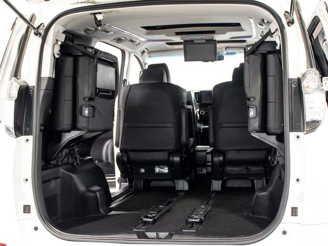 ヴェルファイア ２．５Ｚ　Ａエディション　（禁煙車）（サンルーフ）（純正１０型ナビ）（後席モニター）前車追従レーダークルーズ／衝突被害軽減ブレーキ／踏み間違い防止装置／両側自動ドア／バックカメラ／ＡＣ１００Ｖ電源／黒革調シートカバー／（27枚目）