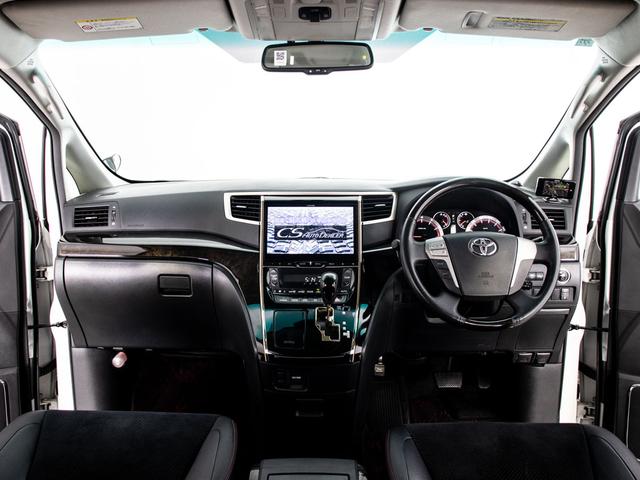 クリーニング専門スタッフによる【車内まるごと徹底クリーニング】済みです。隅々まで行き届いたクリーニングで、快適な空間をご提供いたします。