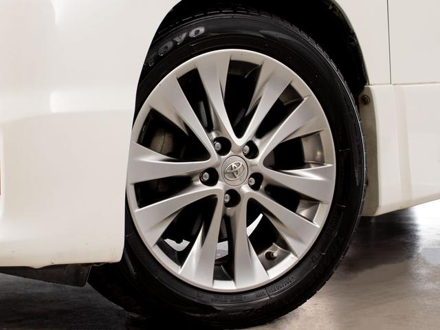 ヴェルファイア ２．４Ｚ　プラチナセレクションＩＩ　（禁煙車）（保冷温庫）（特別仕様車）（後席モニター）両側電動スライドドア／パワーバックドア／クリアランスソナー／バックカメラ／ＨＩＤヘッドライト／コンビハンドル／後席オットマン／Ｂｌｕｅｔｏｏｔｈ接続（13枚目）