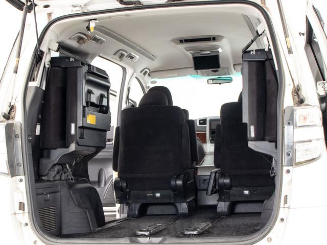 ヴェルファイア ２．４Ｚ　プラチナセレクションＩＩ　（禁煙車）（保冷温庫）（特別仕様車）（後席モニター）両側電動スライドドア／パワーバックドア／クリアランスソナー／バックカメラ／ＨＩＤヘッドライト／コンビハンドル／後席オットマン／Ｂｌｕｅｔｏｏｔｈ接続（27枚目）