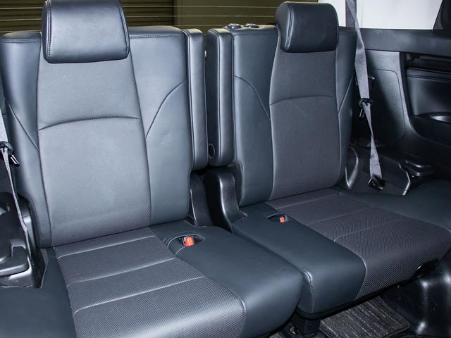 アルファード ２．５Ｓ　Ｃパッケージ　（禁煙車）（サンルーフ）（冷暖房黒革）（純正９型ナビ）後席モニター／トヨタセーフティセンス／踏み間違い防止装置／両側自動ドア／パワーバックドア／バックカメラ／エグゼクティブシート／シートメモリー／（28枚目）