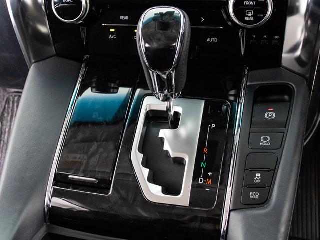 アルファード ２．５Ｓ　Ｃパッケージ　（禁煙車）（サンルーフ）（冷暖房黒革）（純正９型ナビ）後席モニター／トヨタセーフティセンス／踏み間違い防止装置／両側自動ドア／パワーバックドア／バックカメラ／エグゼクティブシート／シートメモリー／（44枚目）