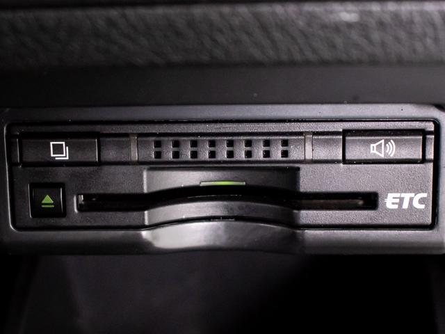 今では必需品のＥＴＣも勿論装備しております！高速道路の料金所も楽々通過できます！ＥＴＣなら高速料金に休日割引きが適用されます！お得にお出かけ出来ますね！