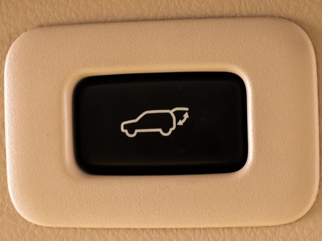 アルファード 240G (禁煙ワンオーナー車)(点検記録簿8枚)(サンルーフ)(後席モニター)両側自動ドア/パワーバックドア/ストラーダナビ/バックカメラ/クルーズコントロール/クリアランスソナー/パワーシート/シートメモリ(32枚目)