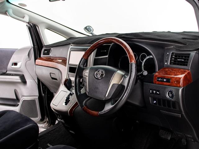 ヴェルファイア 2.4Z プラチナセレクションII (特別仕様車)(専用アルカンターラシート)(後席モニター)(両側自動ドア)パワーバックドア/純正SDナビ/バックカメラ/コンビハンドル/クリアランスソナー/ビルトインETC/Bluetooth接続/(32枚目)