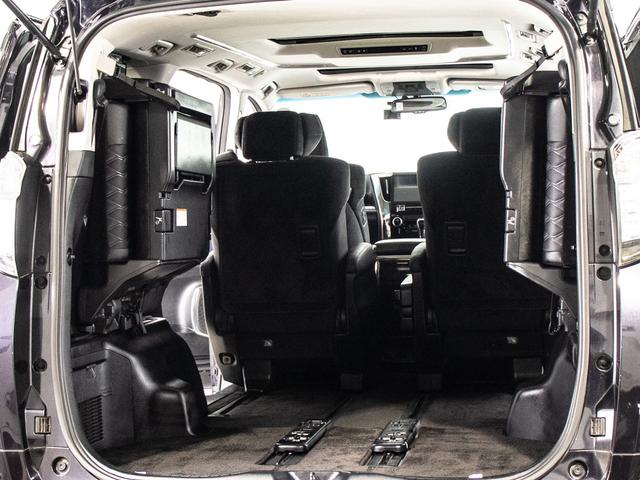 ヴェルファイア ２．５Ｚ　Ｇエディション　（サンルーフ）（アルパインＢＩＧ－Ｘ１１型ナビ）（後席モニター）（エグゼクティブシート）両側自動ドア／パワーバックドア／バックカメラ／ＡＣ１００Ｖ電源／クルーズコントロール／クリアランスソナー／（29枚目）
