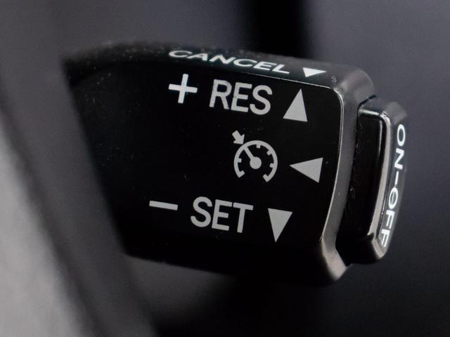 アルファード ２．５Ｓ　Ｃパッケージ　（禁煙車）（点検記録簿１４枚）（サンルーフ）（アルパインＢＩＧ－Ｘ１０型ナビ）後席モニター／両側自動ドア／パワーバックドア／バックカメラ／ＡＣ１００Ｖ電源／クルーズコントロール／クリアランスソナー／（37枚目）