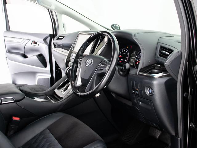 ヴェルファイア 2.5Z Gエディション (禁煙車)(サンルーフ)(アルパインBIG-X11型ナビ)(後席モニター)両側自動ドア/パワーバックドア/エグゼクティブシート/バックカメラ/クルーズコントロール/クリアランスソナー/コンビハンドル/(37枚目)