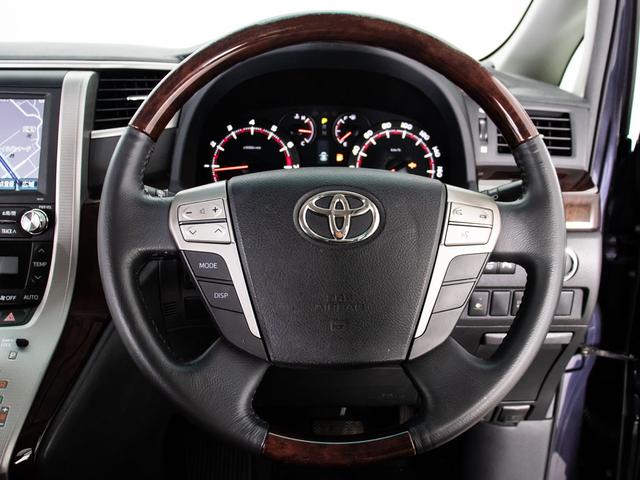 アルファード ２４０Ｓ　（ツインサンルーフ）（プレミアムサウンドシステム）（両側電動スライドドア）（後席モニター）ＡＣ１００Ｖ電源／クリアランスソナー／バックカメラ／ＨＩＤヘッドライト／コンビハンドル／後席オットマン／ＥＴＣ（31枚目）