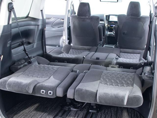 ヴェルファイア 2.5Z (禁煙車)(8人乗りフルフラットシート)(サンルーフ)(後席モニター)ディスプレイオーディオ/トヨタセーフティセンス/踏み間違い防止装置/デジタルインナーミラー/BSM/RCTAB/ETC2.0(7枚目)