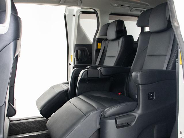 アルファード 240S Cパッケージ (禁煙車)(黒本革)(後席モニター)(両側自動ドア)パワーバックドア/エグゼクティブシート/クルーズコントロール/クリアランスソナー/AC100V電源/パワーシート/シートメモリー/コンビハンドル/(26枚目)