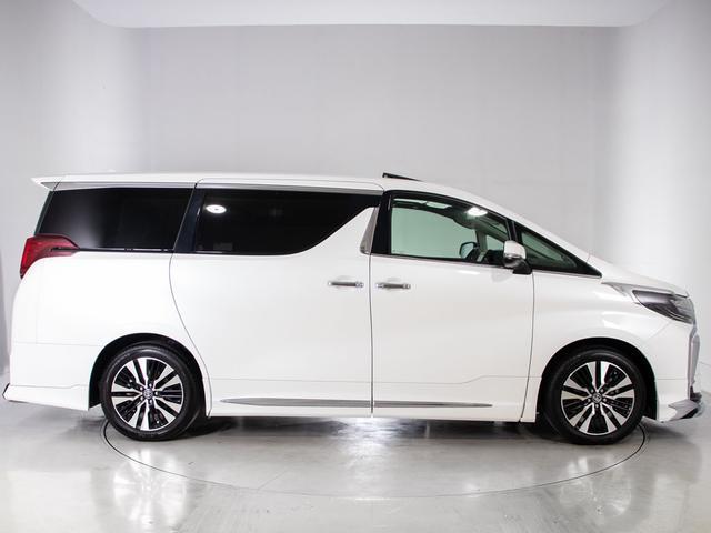 アルファード 2.5S Cパッケージ (禁煙・ワンオーナー車)(サンルーフ)(モデリスタフルエアロ)(冷暖房黒革)エグゼクティブシート/ナビ機能付ディスプレイオーディオ/後席モニター/トヨタセーフティセンス/踏み間違い防止装置/BSM/(20枚目)