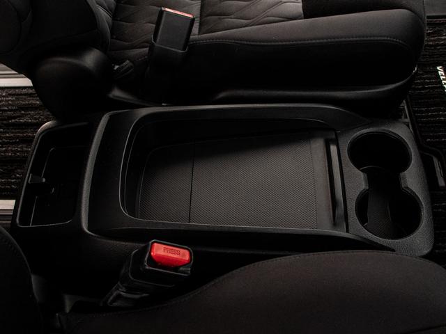 ヴェルファイア 2.5Z (禁煙車)(8人乗りフルフラットシート)(トヨタセーフティセンス)(デジタルインナーミラー)両側電動スライドドア/後席モニター/バックカメラ/10インチ大画面ナビ/AC100V電源/BSM/フルセグ(36枚目)