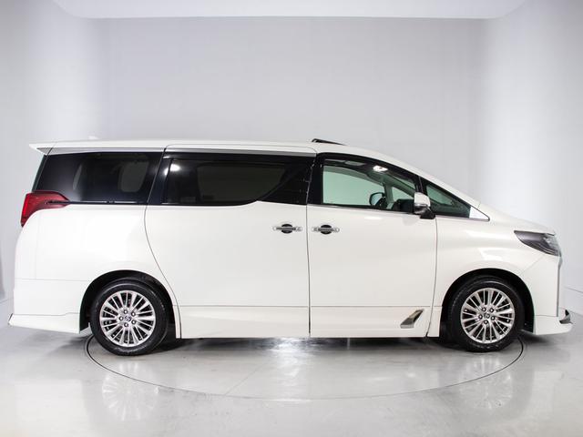 アルファード 2.5S Cパッケージ (禁煙車)(点検記録簿7枚)(サンルーフ)(TRDフルエアロ)冷暖房黒革/ナビ機能付ディスプレイオーディオ/後席モニター/トヨタセーフティセンス/踏み間違い防止装置/デジタルインナーミラー/(18枚目)