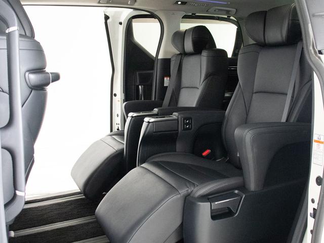 アルファード 2.5S Cパッケージ (禁煙車)(点検記録簿7枚)(サンルーフ)(TRDフルエアロ)冷暖房黒革/ナビ機能付ディスプレイオーディオ/後席モニター/トヨタセーフティセンス/踏み間違い防止装置/デジタルインナーミラー/(28枚目)