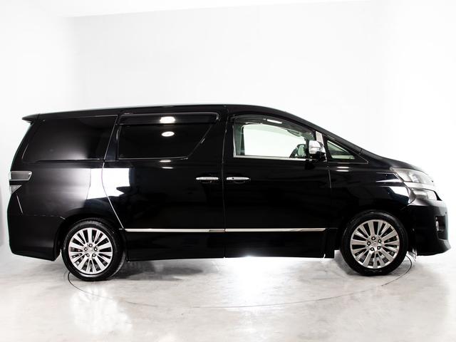ヴェルファイア 2.4Z ゴールデンアイズ (特別仕様車)(専用内装黒ハーフレザーシート)(両側自動ドア)(パワーバックドア)純正SDナビ/後席モニター/バックカメラ/クルーズコントロール/クリアランスソナー/コンビハンドル/ビルトインETC/(18枚目)