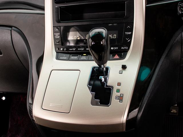 ヴェルファイア 2.4Z ゴールデンアイズ (特別仕様車)(専用内装黒ハーフレザーシート)(両側自動ドア)(パワーバックドア)純正SDナビ/後席モニター/バックカメラ/クルーズコントロール/クリアランスソナー/コンビハンドル/ビルトインETC/(36枚目)