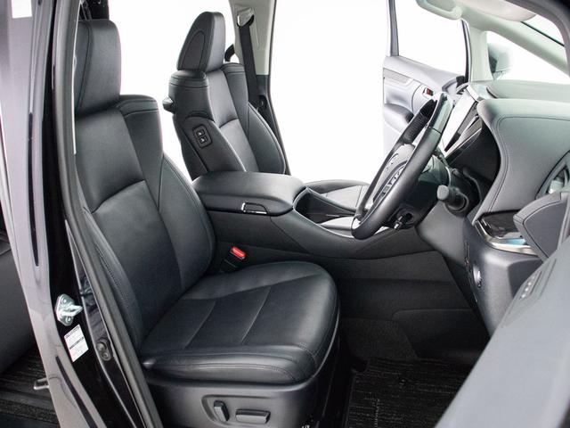 アルファード 2.5S Cパッケージ (禁煙車)(純正10型ナビ)(後席モニター)(冷暖房黒革)エグゼクティブシート/トヨタセーフティセンス/両側自動ドア/パワーバックドア/コンビハンドル/クリアランスソナー/パワーシート/シートメモリー(24枚目)