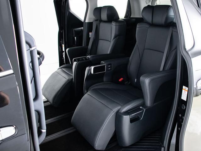 アルファード 2.5S Cパッケージ (禁煙・ワンオーナー車)(TRD&モデリスタエアロ)(サンルーフ)(冷暖房黒革)ナビ機能付ディスプレイオーディオ/後席モニター/トヨタセーフティセンス/踏み間違え防止装置/デジタルインナーミラー/(28枚目)