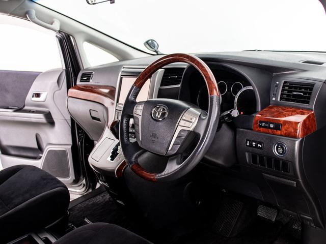 ヴェルファイア 2.4Z プラチナセレクションII (点検記録簿5枚)(純正9型ナビ)(後席モニター)(両側自動ドア)パワーバックドア/専用アルカンターラシート/バックカメラ/クリアランスソナー/コンビハンドル/Bluetooth接続/フルセグTV/(32枚目)