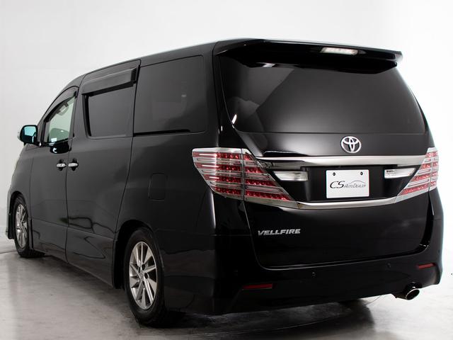 ヴェルファイア 2.4Z (ツインサンルーフ)(カスタムテールランプ)(ダウンサス)(後席モニタ)レオニス19インチホイール/アルパインナビ/両側自動ドア/黒革調シートカバー/バックカメラ/クリアランスソナー/ビルトインETC(17枚目)