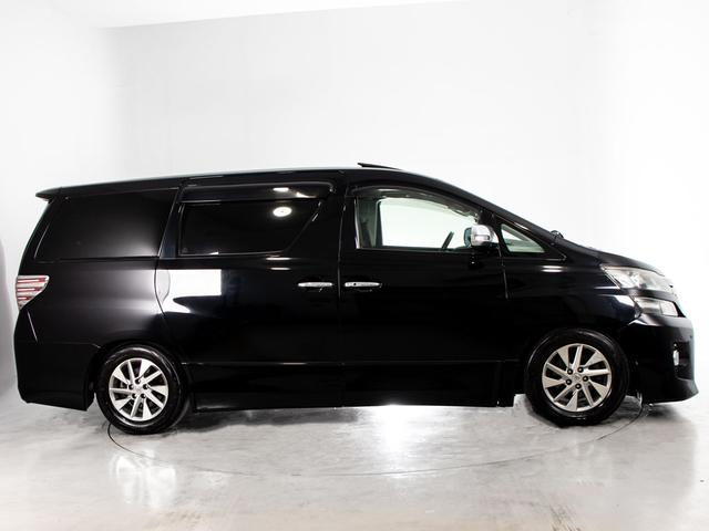 ヴェルファイア 2.4Z (ツインサンルーフ)(カスタムテールランプ)(ダウンサス)(後席モニタ)レオニス19インチホイール/アルパインナビ/両側自動ドア/黒革調シートカバー/バックカメラ/クリアランスソナー/ビルトインETC(18枚目)