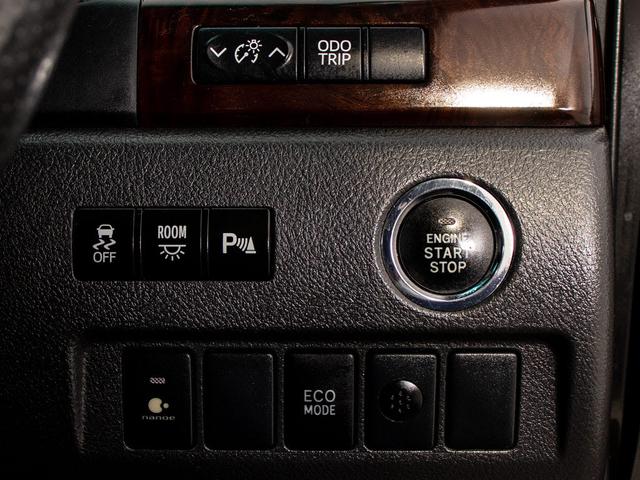 ヴェルファイア 2.4Z (ツインサンルーフ)(カスタムテールランプ)(ダウンサス)(後席モニタ)レオニス19インチホイール/アルパインナビ/両側自動ドア/黒革調シートカバー/バックカメラ/クリアランスソナー/ビルトインETC(32枚目)