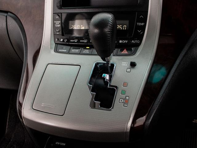 ヴェルファイア 2.4Z (ツインサンルーフ)(カスタムテールランプ)(ダウンサス)(後席モニタ)レオニス19インチホイール/アルパインナビ/両側自動ドア/黒革調シートカバー/バックカメラ/クリアランスソナー/ビルトインETC(38枚目)